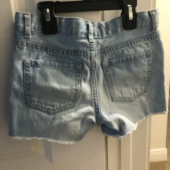 The Children’s Place Shortie shorts - Picture 2 of 5